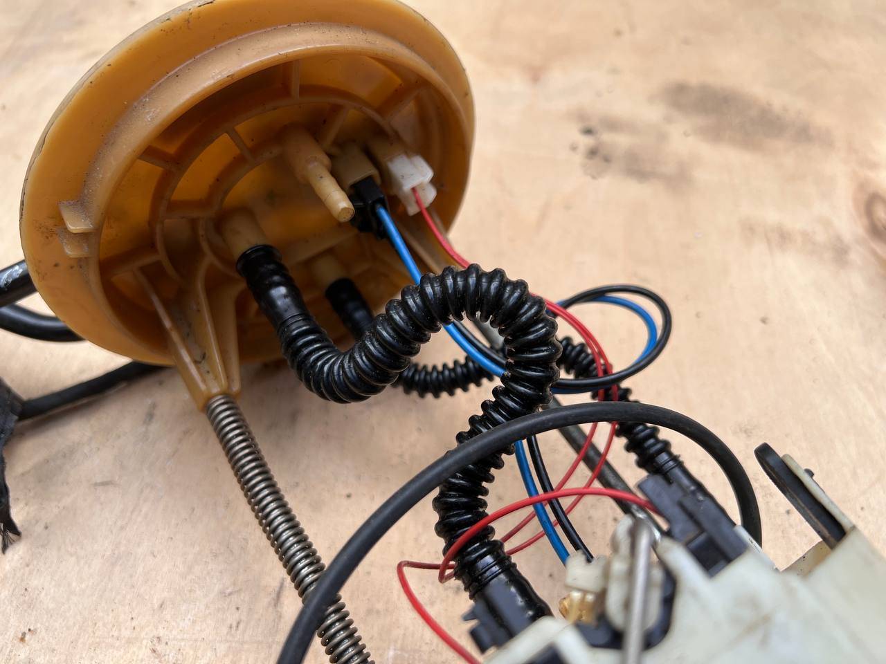 Fuel Pump Nissan Tiida